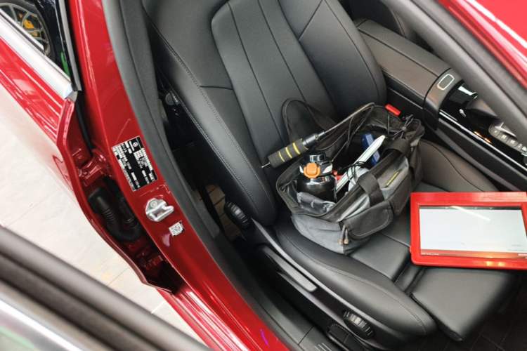 Used Mercedes-Benz A-Class 2022 Restyled A 200 L Sport Sedan Fashion Version Right Front Seat