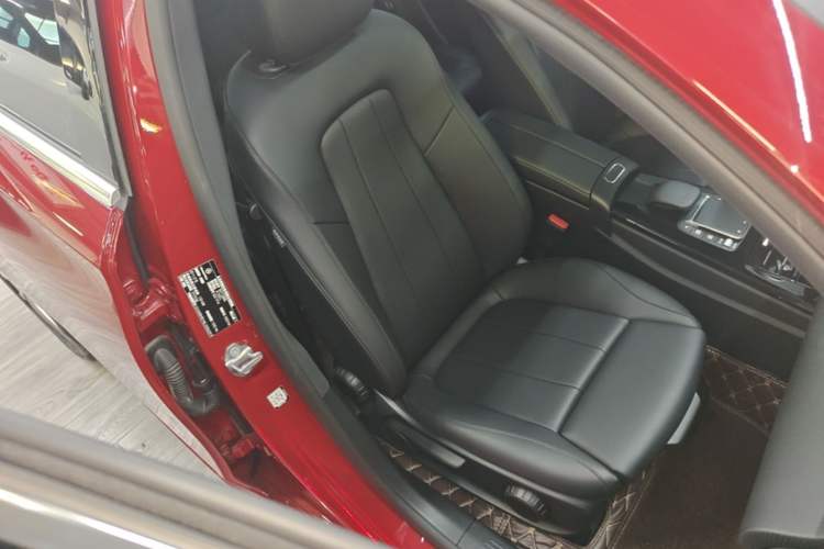 Used Mercedes-Benz A-Class 2022 Restyled A 200 L Sport Sedan Fashion Version Right Front Seat