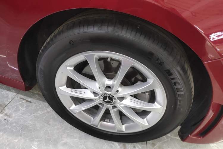 Used Mercedes-Benz A-Class 2022 A 200 L Sport Sedan Dynamic Model Right Front Wheel Hub