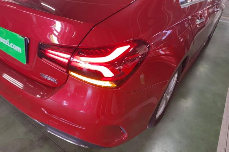 Used Mercedes-Benz A-Class 2022 Restyled A 200 L Sport Sedan Fashion Version Right Rear Taillight