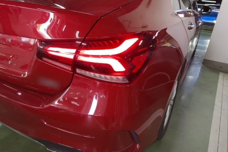 Used Mercedes-Benz A-Class 2022 Restyled A 200 L Sport Sedan Fashion Version Right Rear Taillight