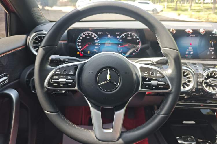 Used Mercedes-Benz A-Class 2022 Second Facelift A 200 Fashion Version Steering Wheel