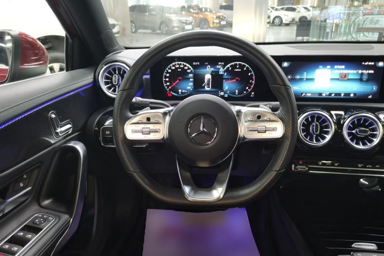 Used Mercedes-Benz A-Class 2022 Revised Version A 200 L Sport Sedan Fashionable Style Steering Wheel