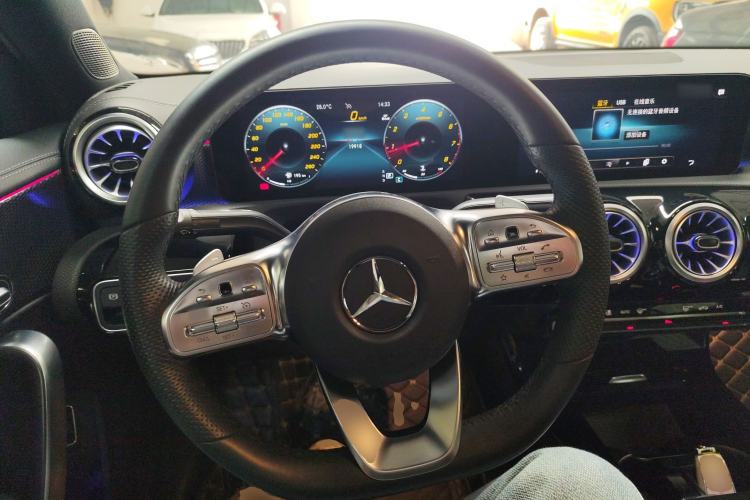 Used Mercedes-Benz A-Class 2022 Revised Version A 200 L Sport Sedan Fashionable Style Steering Wheel