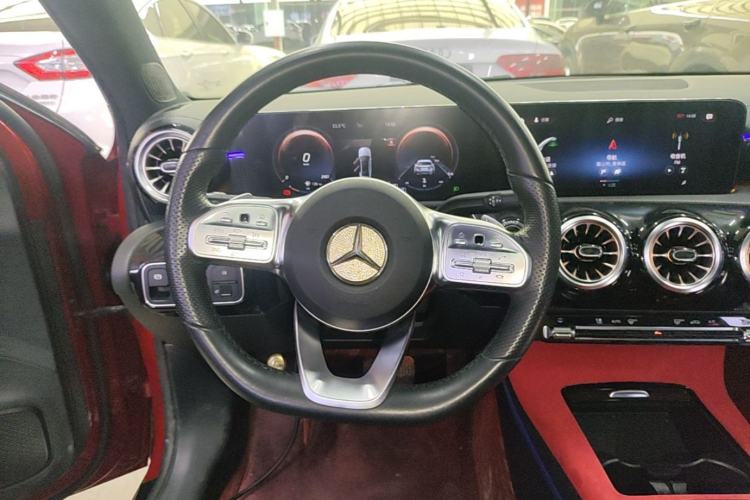 Used Mercedes-Benz A-Class 2022 Restyled A 200 L Sport Sedan Fashion Version Steering Wheel