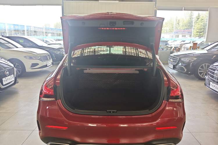 Used Mercedes-Benz A-Class 2022 Second Facelift A 200 L Sport Sedan Fashion Version Trunk