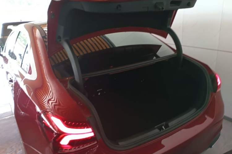 Used Mercedes-Benz A-Class 2022 Revised Version A 200 L Sport Sedan Fashionable Style Trunk