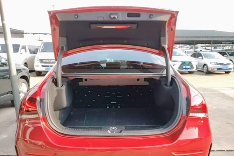 Used Mercedes-Benz A-Class 2022 Second Facelift A 200 L Sport Sedan Fashion Version Trunk