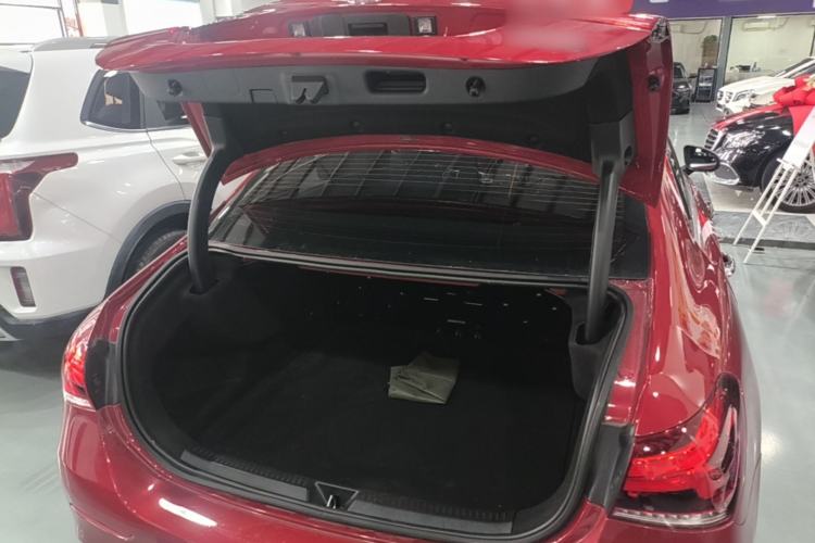 Used Mercedes-Benz A-Class 2022 Revised Version A 200 L Sport Sedan Fashionable Style Trunk