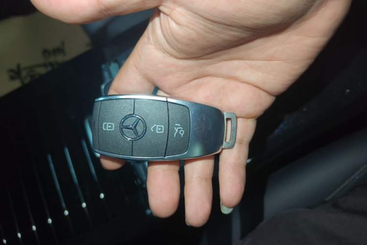 Used Mercedes-Benz A-Class 2022 Restyled A 200 L Sport Sedan Fashion Version Vehicle Key