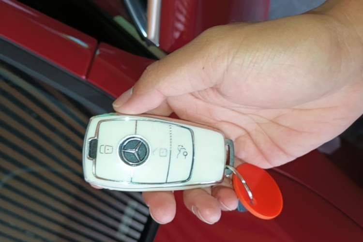 Used Mercedes-Benz A-Class 2022 Revised Version A 200 L Sport Sedan Fashionable Style Vehicle Key