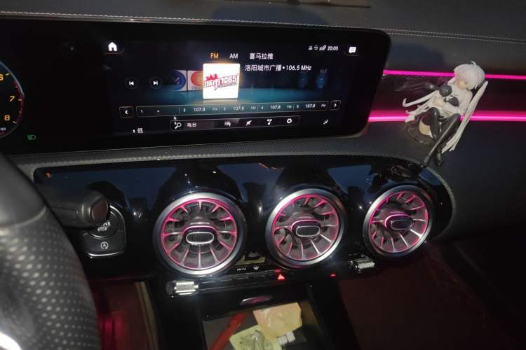 Used Mercedes-Benz A-Class 2022 A 200 L Sport Sedan Fashion Model Audio And AC Panel