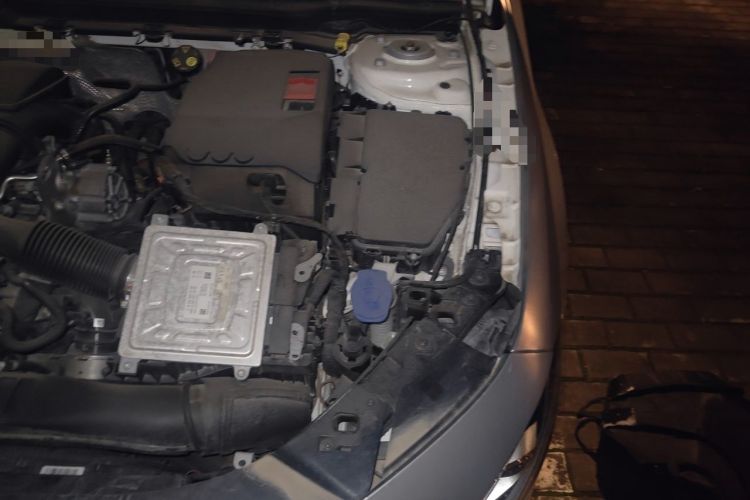 Used Mercedes-Benz A-Class 2022 A 200 L Sport Sedan Fashion Model Engine Bay Left