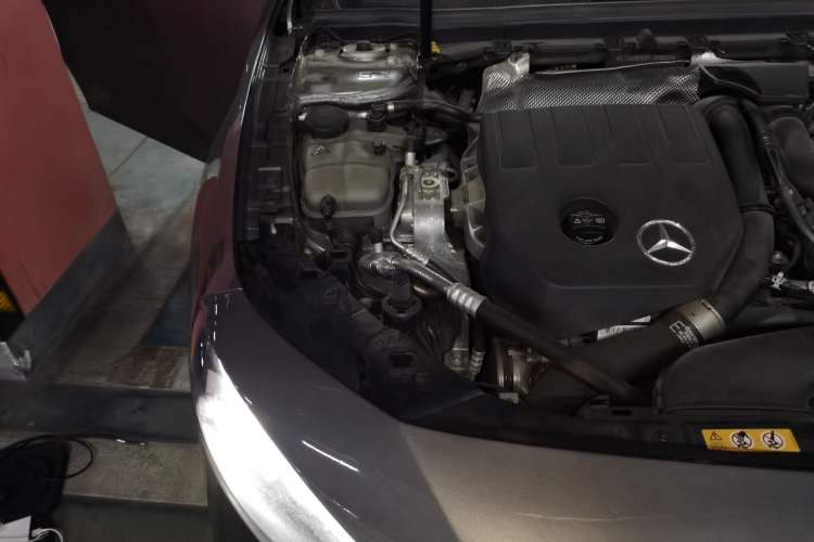 Used Mercedes-Benz A-Class 2022 Revised Version A 200 L Sport Sedan Fashionable Style Engine Bay Right