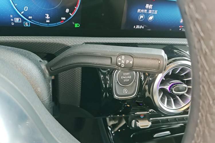 Used Mercedes-Benz A-Class 2022 Revised Version A 200 L Sport Sedan Fashionable Style Gear Lever