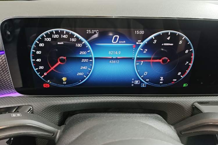 Used Mercedes-Benz A-Class 2022 Revised Version A 200 L Sport Sedan Fashionable Style Instrument Cluster
