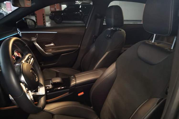 Used Mercedes-Benz A-Class 2022 Revised Version A 200 L Sport Sedan Fashionable Style Left Front Seat