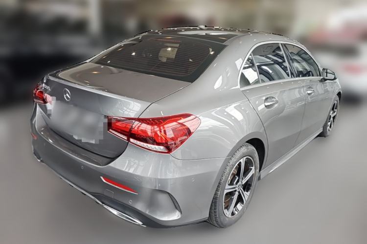 Used Mercedes-Benz A-Class 2022 Revised Version A 200 L Sport Sedan Fashionable Style Rear Right 45 Deg