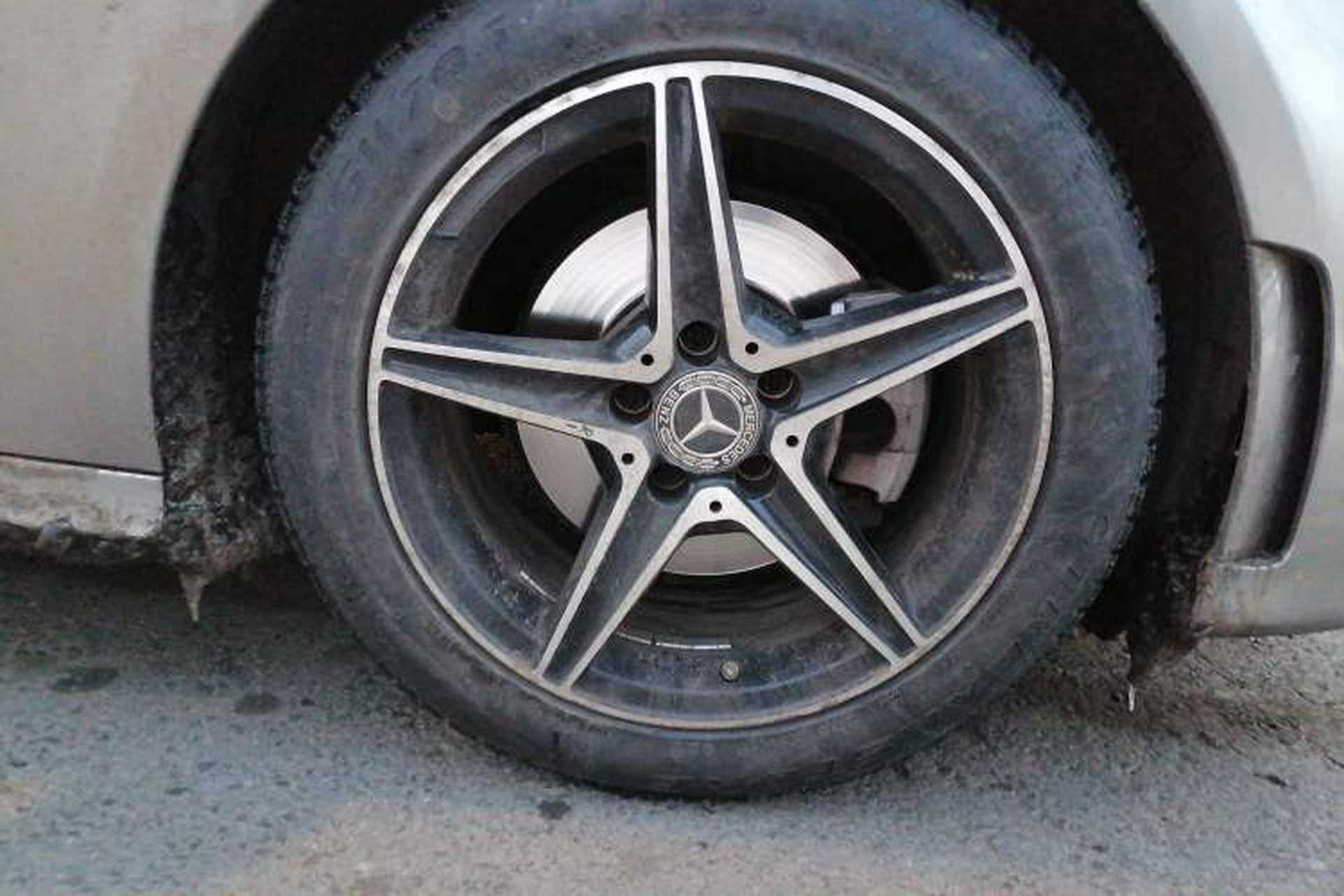 Used Mercedes-Benz A-Class 2022 A 200 L Sport Sedan Dynamic Model Right Front Wheel Hub