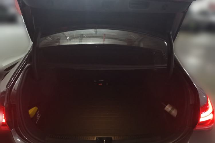Used Mercedes-Benz A-Class 2022 Revised Version A 200 L Sport Sedan Fashionable Style Trunk