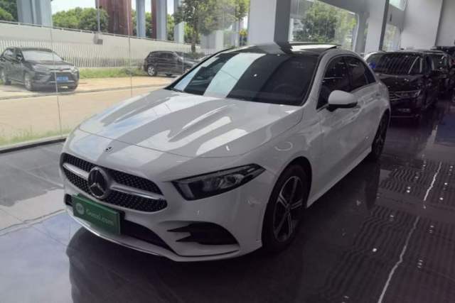 Used Mercedes-Benz A-Class 2022 Revised Version A 200 L Sport Sedan Fashionable Style