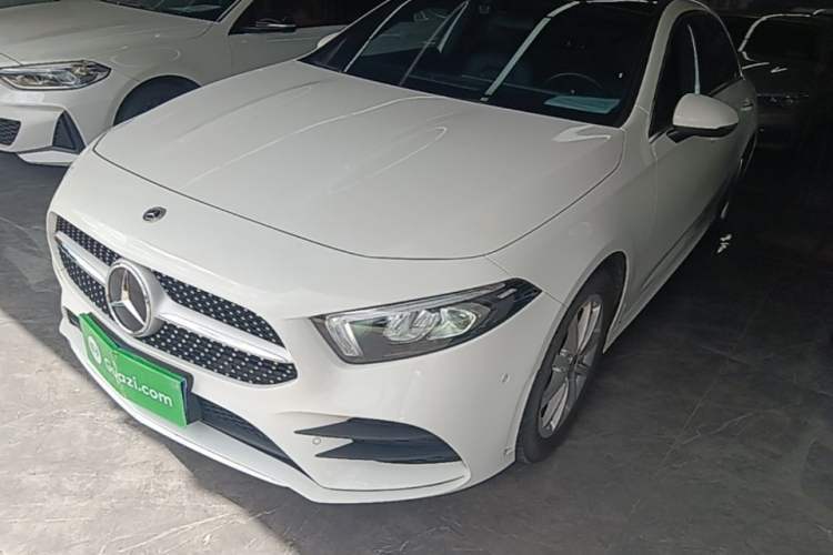 Ojetý Mercedes-Benz A-Class 2022 A 200 L Sport Sedan Dynamic Model Guazi used car, China used car export, Used car for sale, Used  cars, Cheapest cars for sale