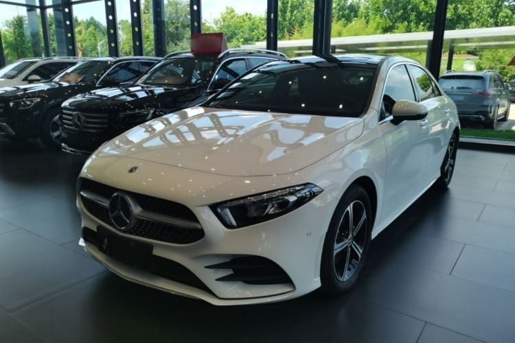 Ojetý Mercedes-Benz A-Class 2022 Revised Version A 200 L Sport Sedan Fashionable Style Guazi used car, China used car export, Used car for sale, Used  cars, Cheapest cars for sale
