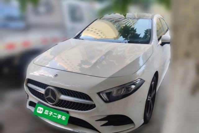 Ojetý Mercedes-Benz A-Class 2022 Second Facelift A 200 L Sport Sedan Fashion Version