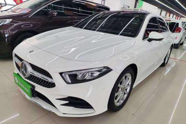 Mercedes-Benz A-Class 2022 A 200 L Sport Sedan Dynamic Model usado