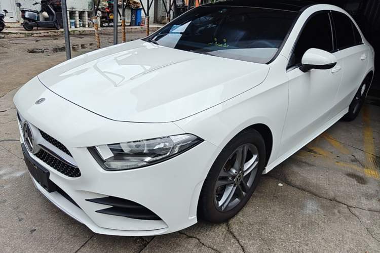 Used Mercedes-Benz A-Class 2022 Restyled A 180 L Sport Sedan Guazi used car, China used car export, Used car for sale, Used cars, Cheapest cars for sale