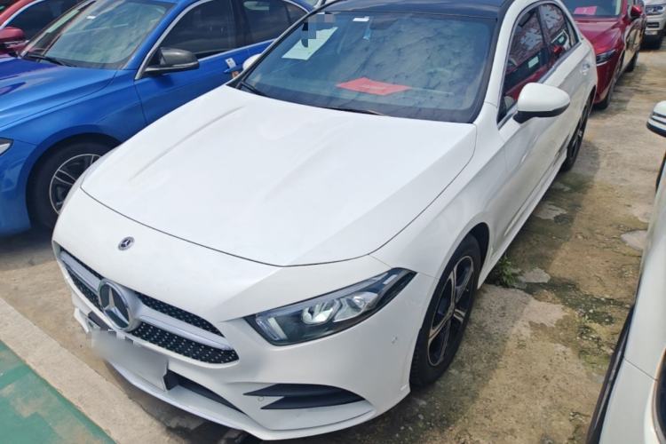 Used Mercedes-Benz A-Class 2022 Revised Version A 200 L Sport Sedan Fashionable Style Guazi used car, China used car export, Used car for sale, Used cars, Cheapest cars for sale