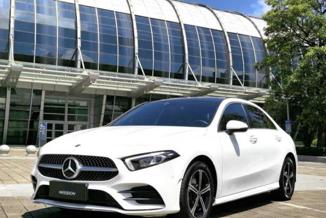 Used Mercedes-Benz A-Class 2022 Revised Version A 200 L Sport Sedan Fashionable Style