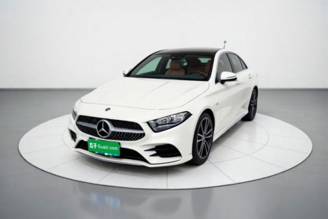 Mercedes-Benz A-Class 2022 Restyled A 180 L Sport Sedan usado