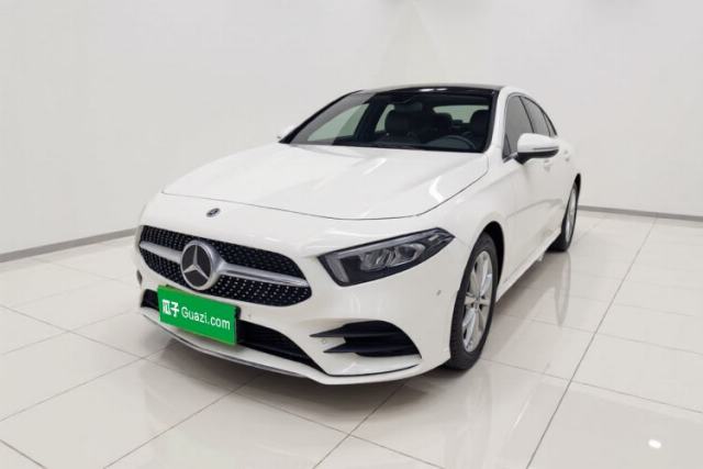 Used Mercedes-Benz A-Class 2022 Second Facelift A 200 L Sport Sedan Fashion Version