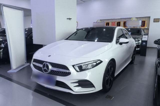Used Mercedes-Benz A-Class 2022 Revised Version A 200 L Sport Sedan Fashionable Style