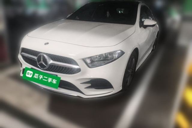 Ojetý Mercedes-Benz A-Class 2022 A 180 L Sport Sedan