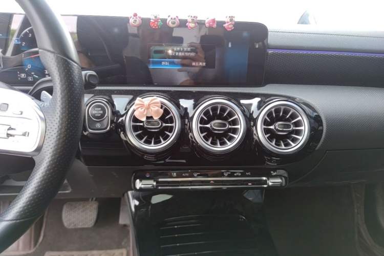 Used Mercedes-Benz A-Class 2022 Restyled A 200 L Sport Sedan Fashion Version Audio And AC Panel