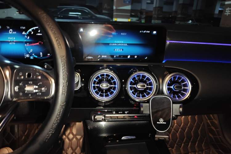 Used Mercedes-Benz A-Class 2022 A 200 L Sport Sedan Fashion Model Audio And AC Panel