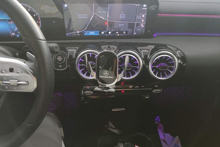 Used Mercedes-Benz A-Class 2022 Restyled A 200 L Sport Sedan Fashion Version Audio And AC Panel