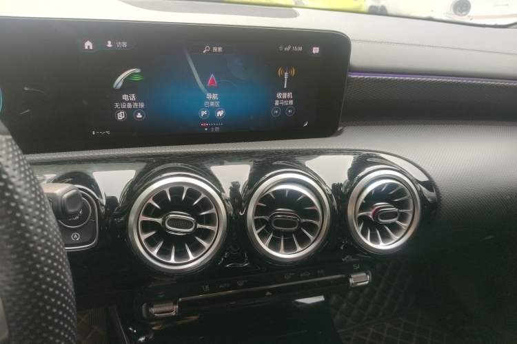 Used Mercedes-Benz A-Class 2022 Second Facelift A 200 L Sport Sedan Fashion Version Audio And AC Panel