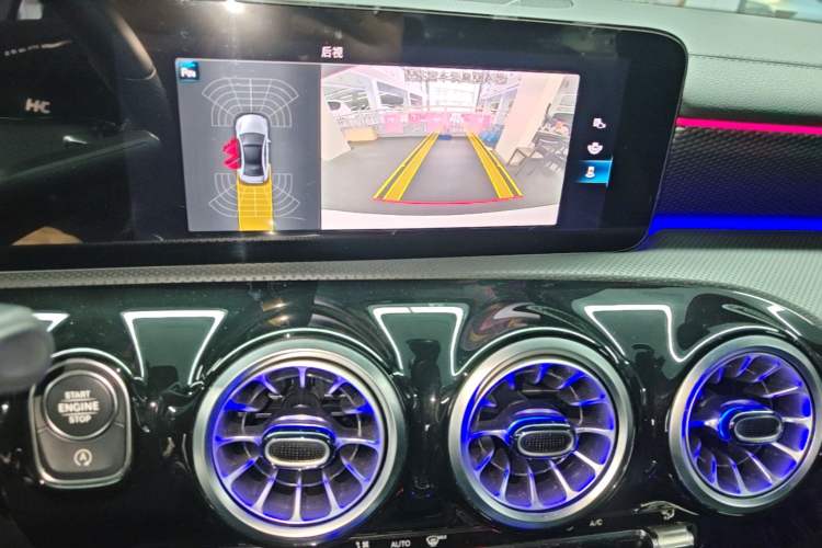 Used Mercedes-Benz A-Class 2022 Revised Version A 200 L Sport Sedan Fashionable Style Audio And AC Panel