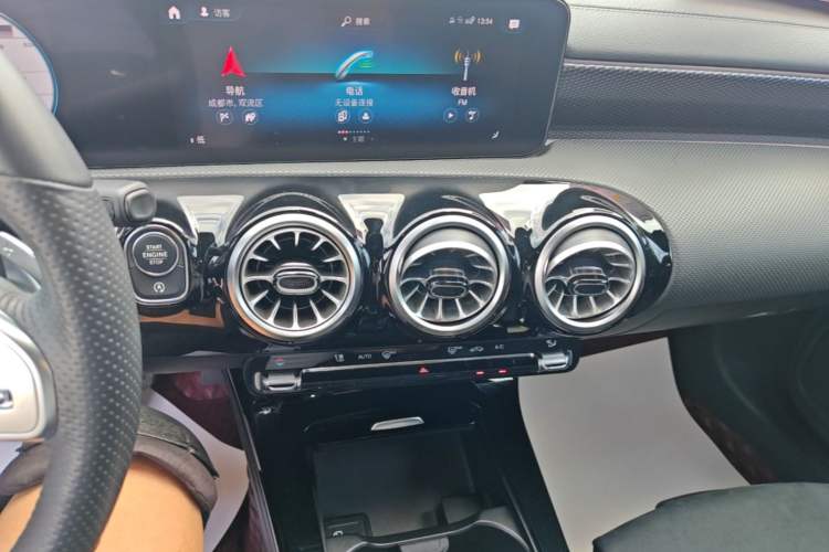 Used Mercedes-Benz A-Class 2022 Revised Version A 200 L Sport Sedan Fashionable Style Audio And AC Panel