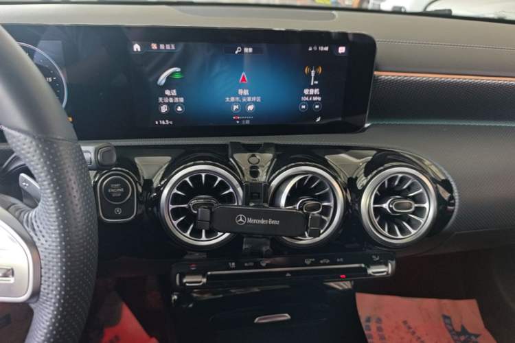 Used Mercedes-Benz A-Class 2022 Restyled A 200 L Sport Sedan Fashion Version Audio And AC Panel