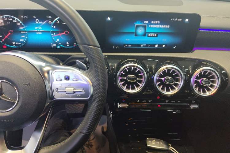 Used Mercedes-Benz A-Class 2022 Revised Version A 200 L Sport Sedan Fashionable Style Audio And AC Panel