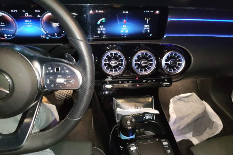 Used Mercedes-Benz A-Class 2022 Revised Version A 200 L Sport Sedan Fashionable Style Audio And AC Panel