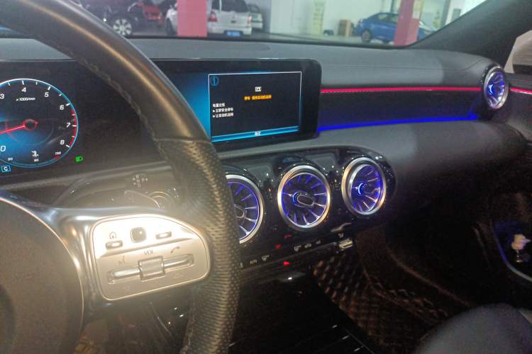 Used Mercedes-Benz A-Class 2022 Restyled A 200 L Sport Sedan Fashion Version Audio And AC Panel