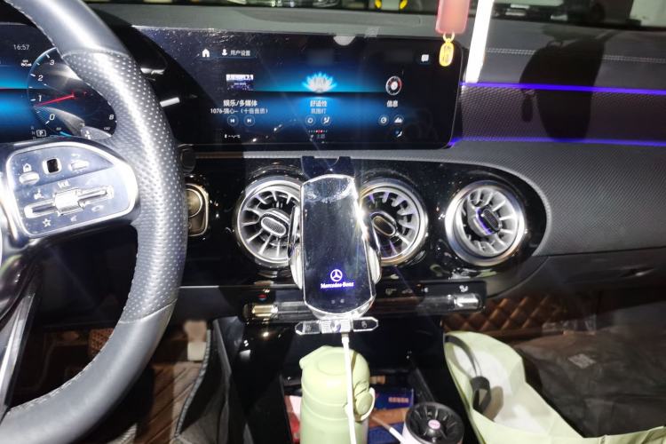Used Mercedes-Benz A-Class 2022 Revised Version A 200 L Sport Sedan Fashionable Style Audio And AC Panel