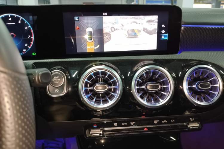 Used Mercedes-Benz A-Class 2022 Restyled A 200 L Sport Sedan Fashion Version Audio And AC Panel