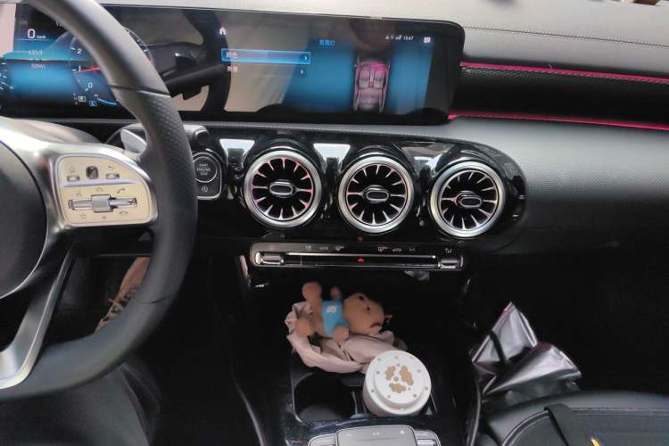 Used Mercedes-Benz A-Class 2022 Restyled A 200 L Sport Sedan Fashion Version Audio And AC Panel