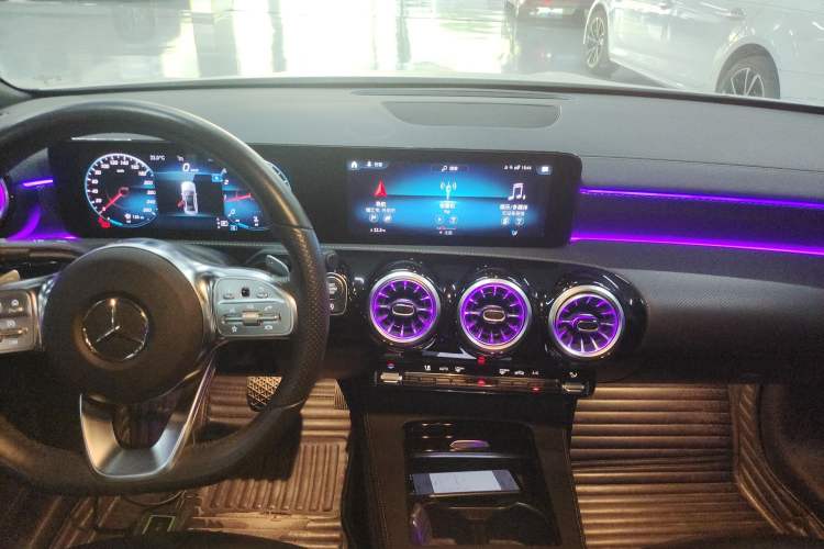 Used Mercedes-Benz A-Class 2022 Restyled A 200 L Sport Sedan Fashion Version Audio And AC Panel